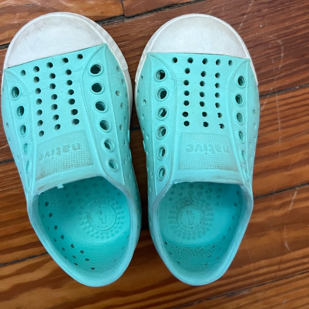 Native slip ons